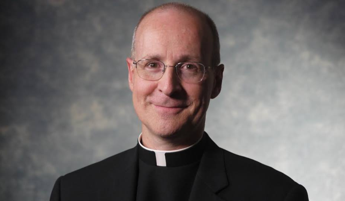 Father Martin Is Building a Bridge Between the LGBTQIA+ Community and the Catholic Church With Respect, Compassion, and Sensitivity