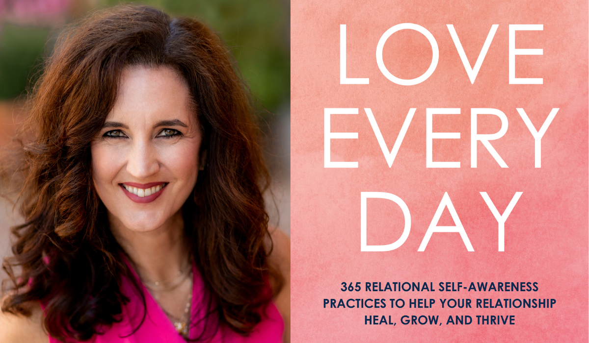 Couples Therapist Alexandra Solomon’s Advice Will Help You Up-Level Every Interaction With Your Loved Ones This Holiday Season